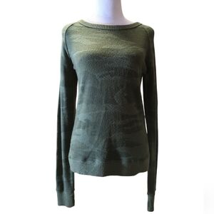 Size/Fifty sweater size S color green camouflaged long sleeve.